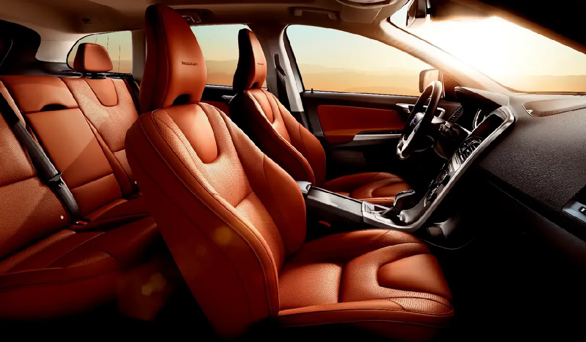 Volvo - XC60 B5 Ultimate - Car Rentals Near me - Used Cars Near me - Exclusive Concierge Club.webp